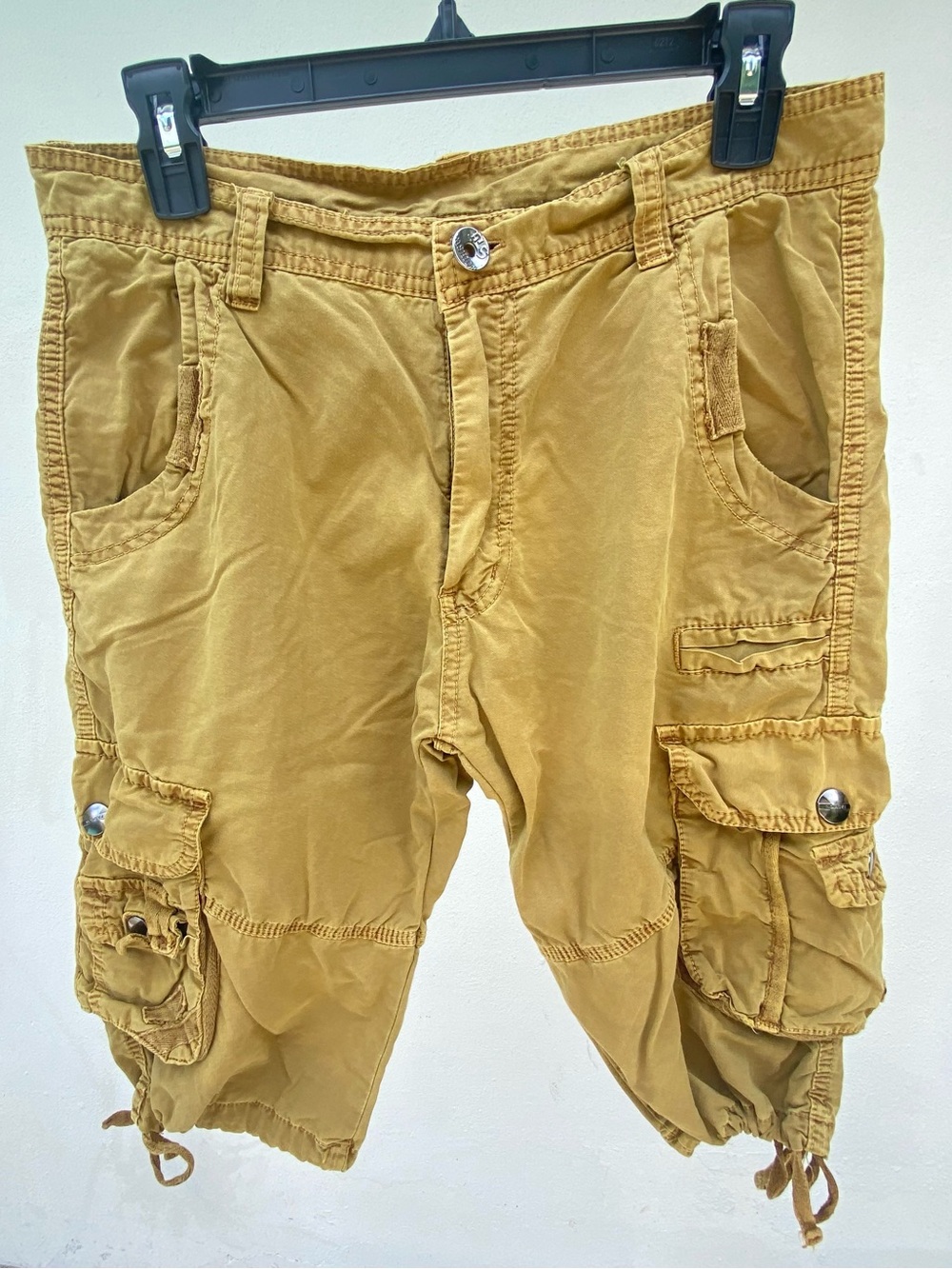 Y2K Mustard Yellow Low Rise Cargo Capris Size Small